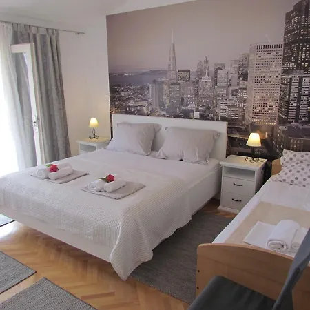 Dobre Apartment Makarska